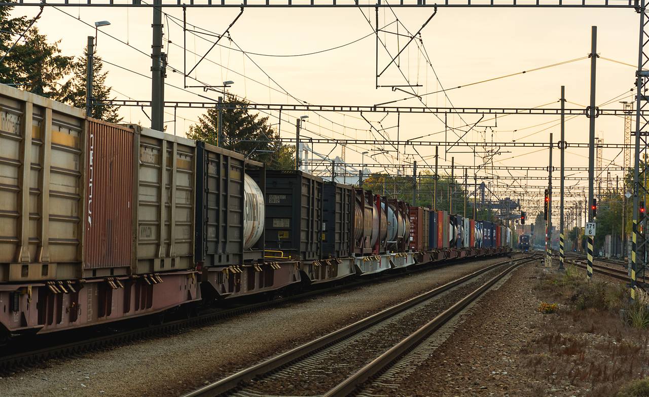 Train de marchandises — illustration générique, ne représente pas le terminal Sud de Strasbourg