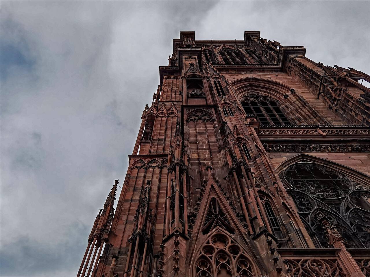 Strasbourg – Notre-Dame de Strasbourg – Fisheye panorama of unfinished south tower on south-west corner of the cathedral